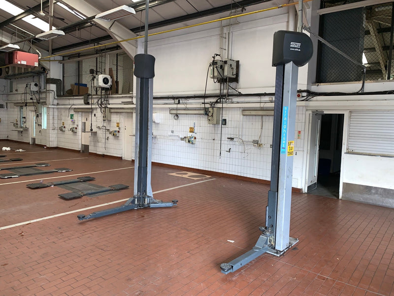 Multiple Car Workshops - Commercial Vehicle Lifts, Tyre Machines, Air Hoses, Heavy Duty Shelving & Much More